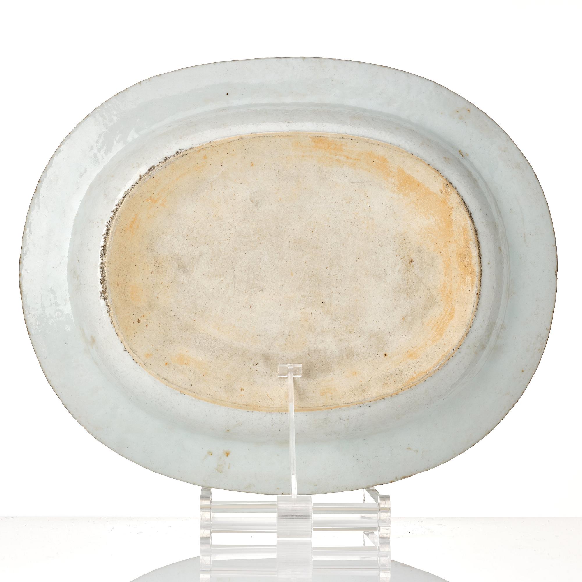 A famille rose armorial dish with cover, Qing dynasty, Qianlong (1736-95).