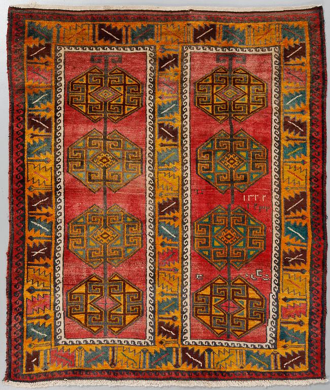 MATTA, Hamadan, old, 180x155 cm.