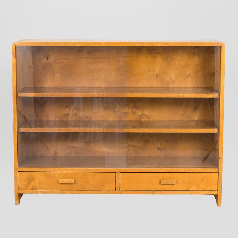 A 1940s.bookcase.