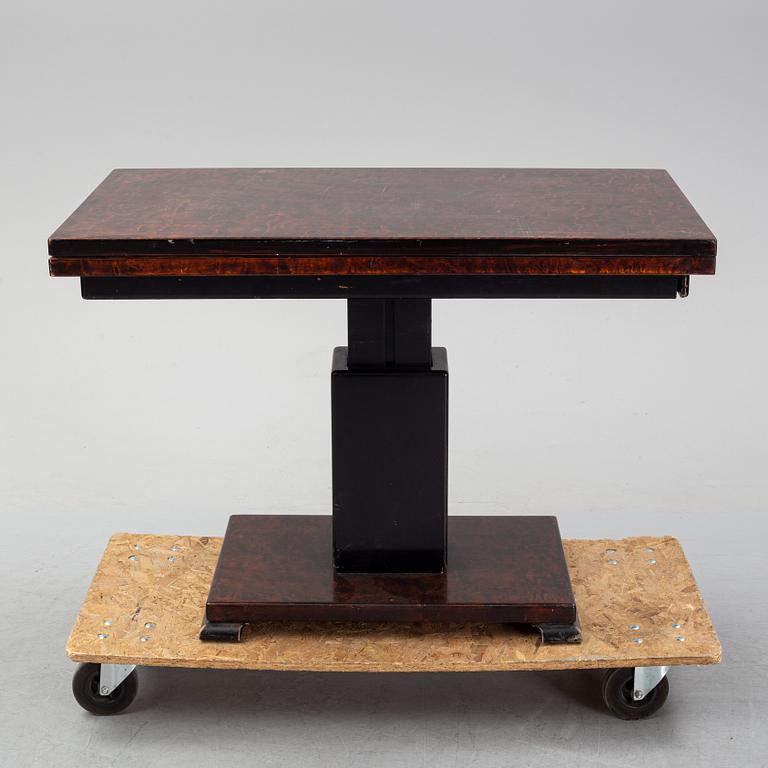 Otto Wretling, a 'Idealbordet' birch table, Umeå, 1930's.