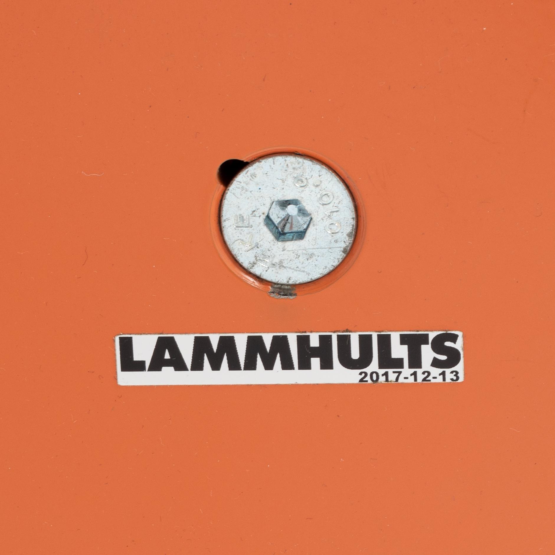 Börge Lindau & Bo Lindekrantz, samt dekor av Siri Carlén, tamburmajor, modell S70-, Lammhults, sent 1900-tal.