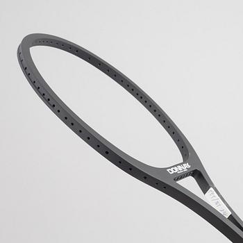 2 stycken tennisracketar. Donnay. Speciellt framtagna mid 25 racket i trä.