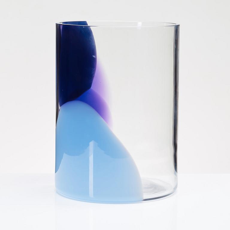 Gunnel Sahlin, a unique glass vase, Kosta Boda, Sweden.