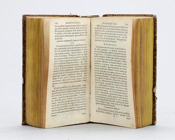 BOK, "Dissertationes de studiis instituendis" H. Grotii, Ludovicum Elzevirium, Amsterdam 1645.