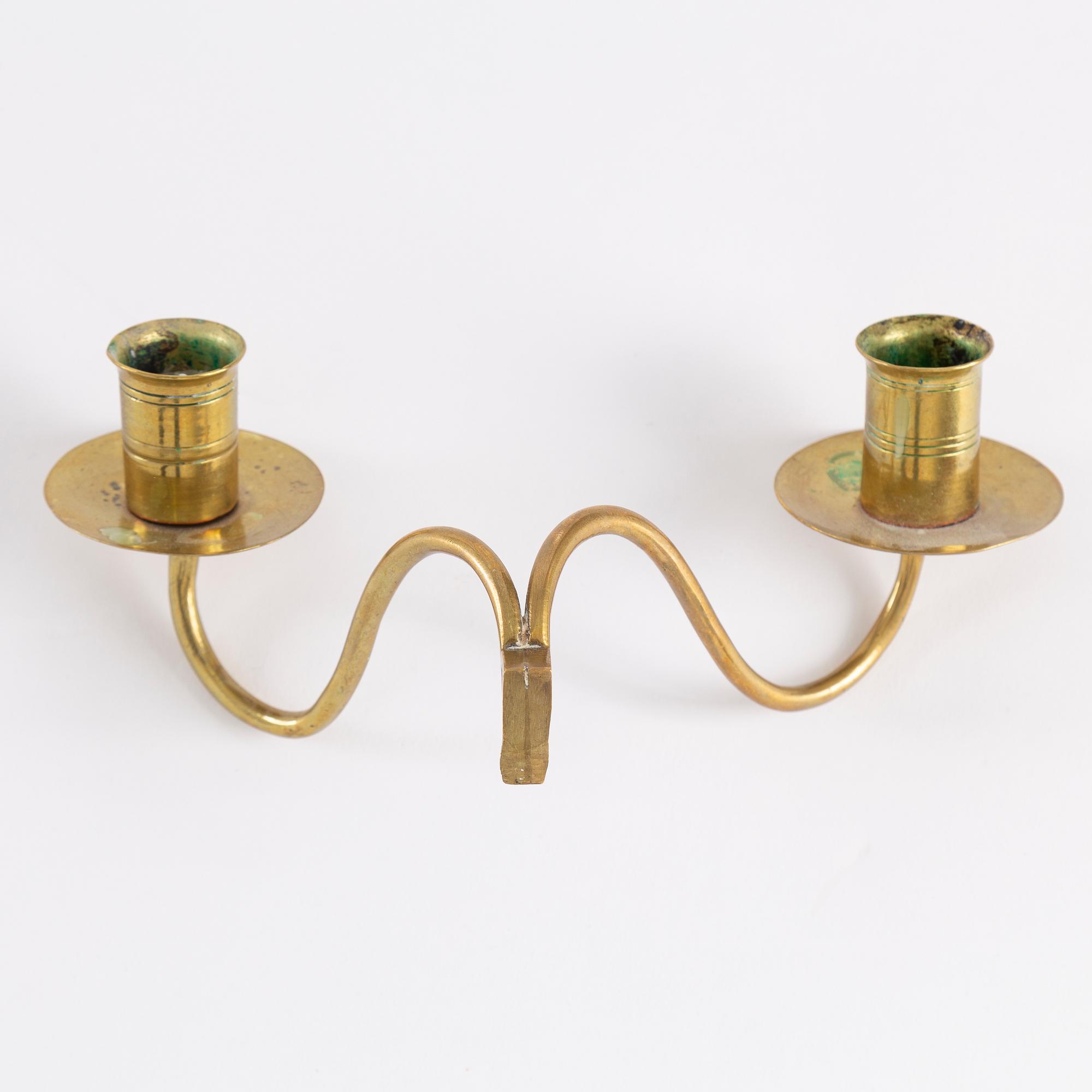 A Gustavian 2-light girandole mirror, late 18th century.