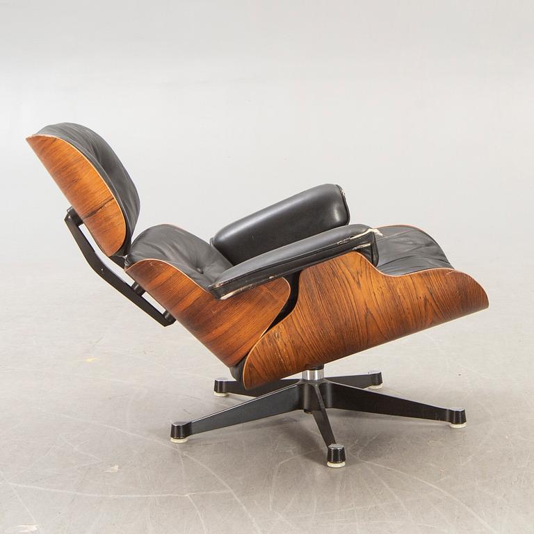 Charles and Ray Eames,  "Lounge Chair", enligt uppgift licenstillverkad för Nordiska Kompaniet, 1960-tal.