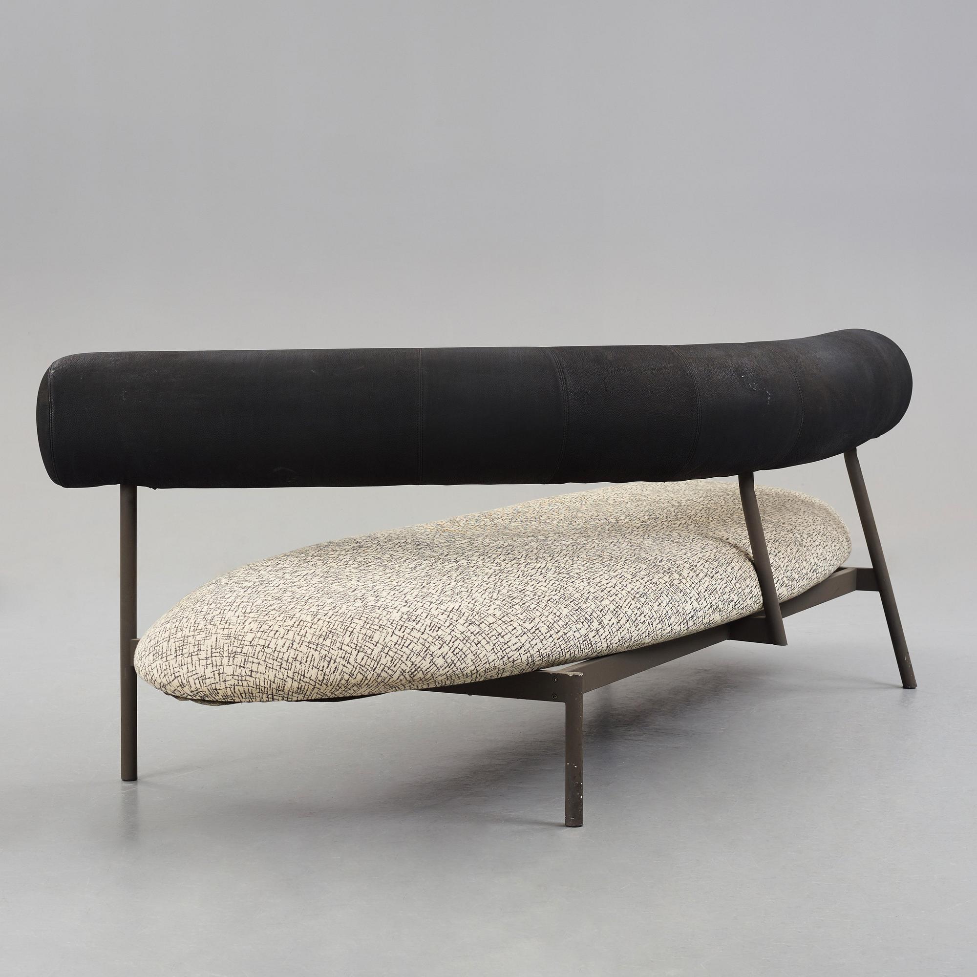 Javier Mariscal, & Pepe Cortes, "M.O.R. Sillon ", sofa, Akaba, Spain ca 1986.