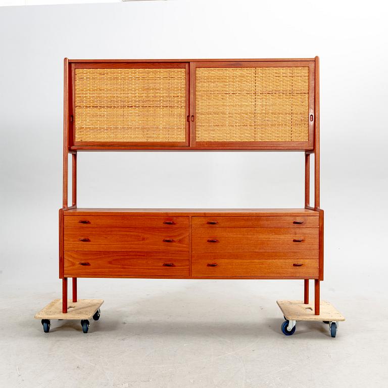 Hans J Wegner,