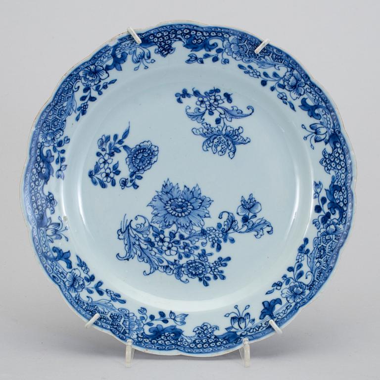 TALLRIKAR, 7 st, porslin, Kina, 1700-tal.