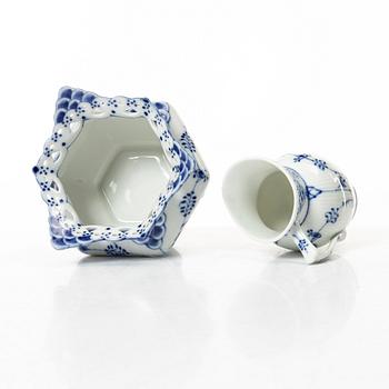 Royal Copenhagen, Coffee service, 34 pieces, "Musselmalet", Royal Copenhagen, Denmark.