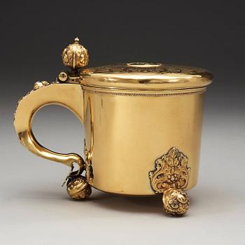 A Swedish 18th century silver-gilt tankard, marks of Hans Wiggman, Kalmar (1712-1761).