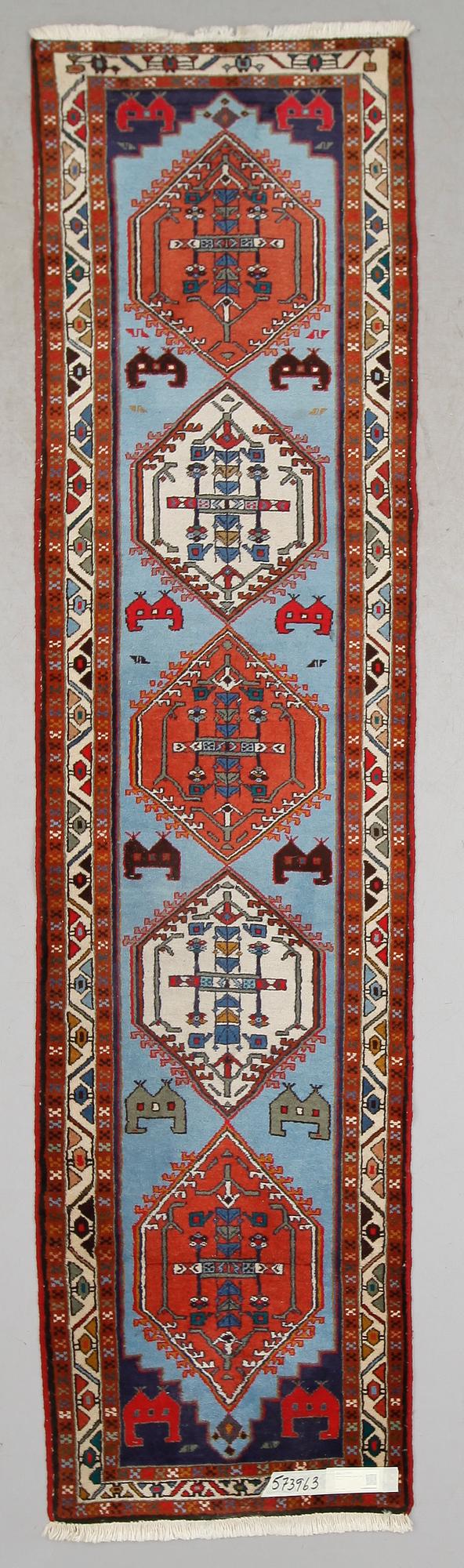 MATTA, Persien, galleri. 295 x 74 cm.