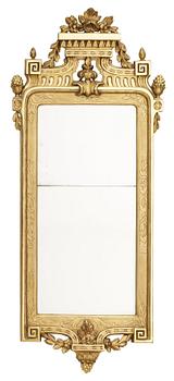 920. A Gustavian mirror.