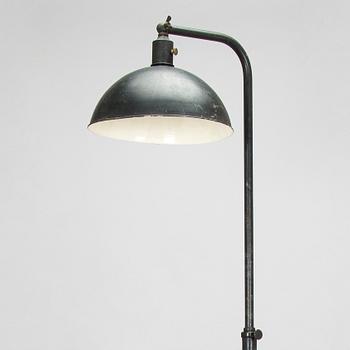 Paavo Tynell, floor lamp / studio lamp, made to order, Taito 1933.