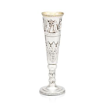 200. A Russian silver cup, mark of Peter Muller, S:t Petersburg, around 1830.