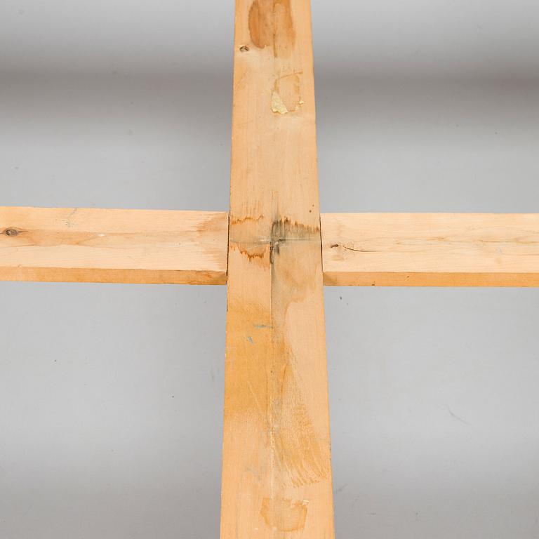 Antti Nurmesniemi, a 1980s coffee table.