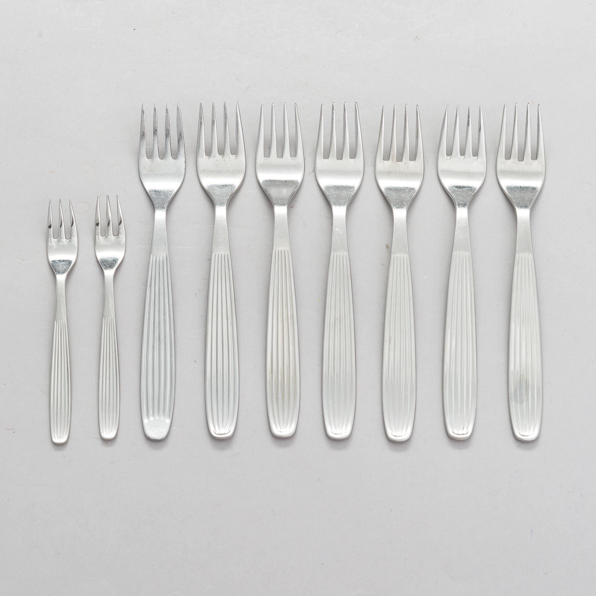Kaj Franck, 23-piece 'Scandia' cutlery in stainless steel for Hackman Sorsakoski.