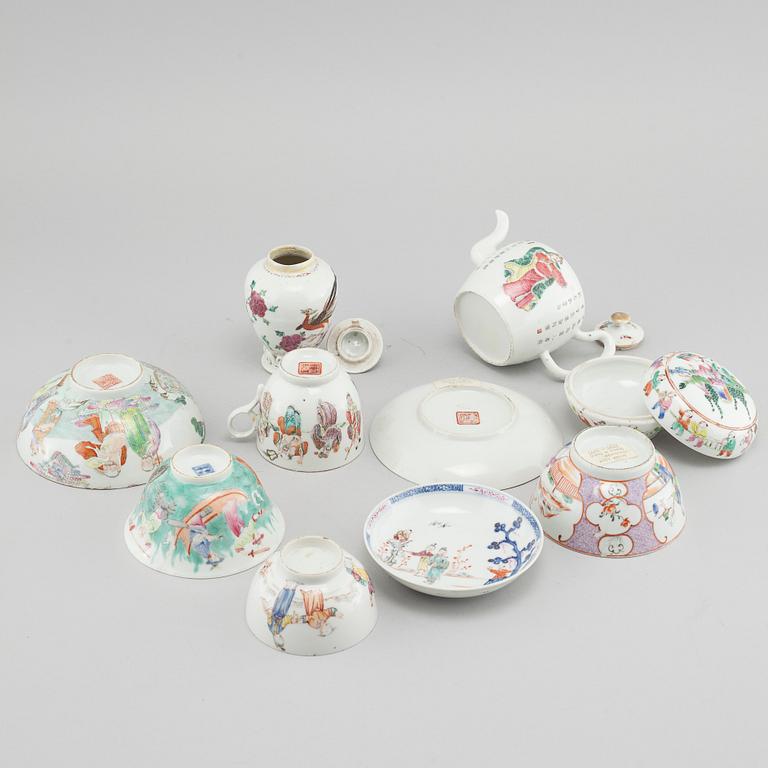 A 8 pcs Chinese porcelain tea set, 18th/19th century.