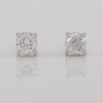 ÖRHÄNGEN, 1 par, 18K vitguld och diamanter tot ca 0.40 ct.