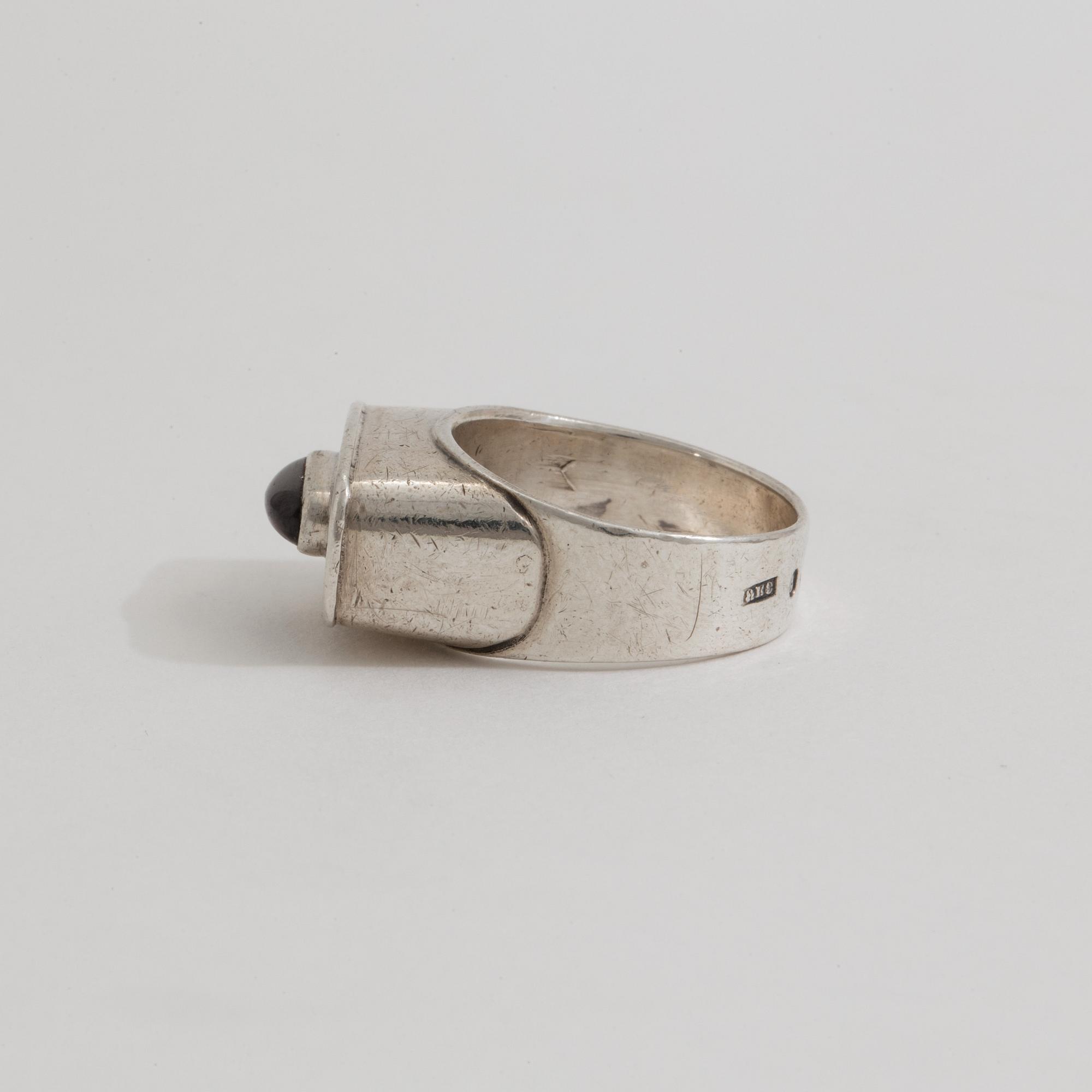 RING, med granat, Ceson, Göteborg, 1955.