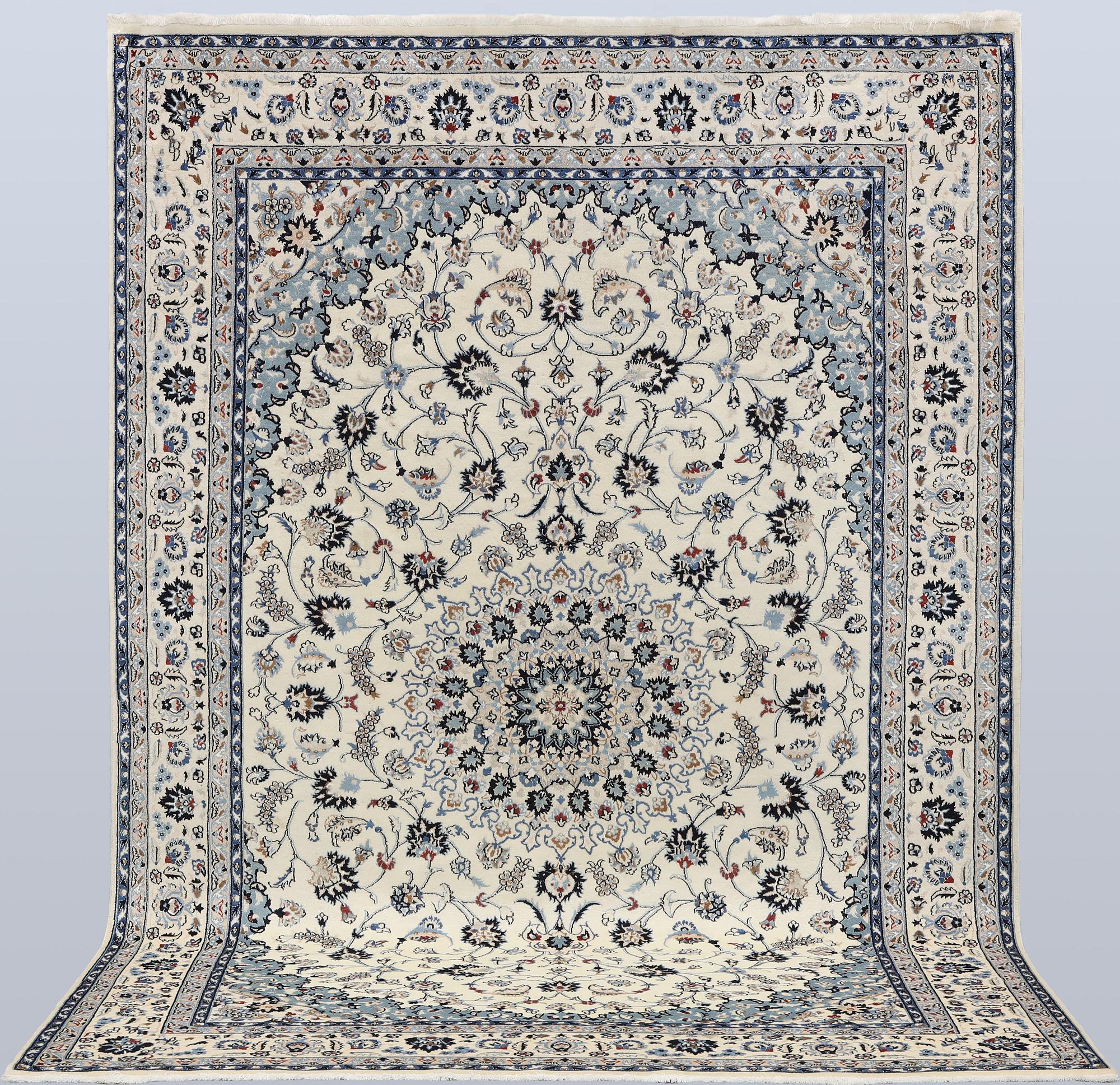 Carpet, Nain, part silk, 292 x 177 cm.