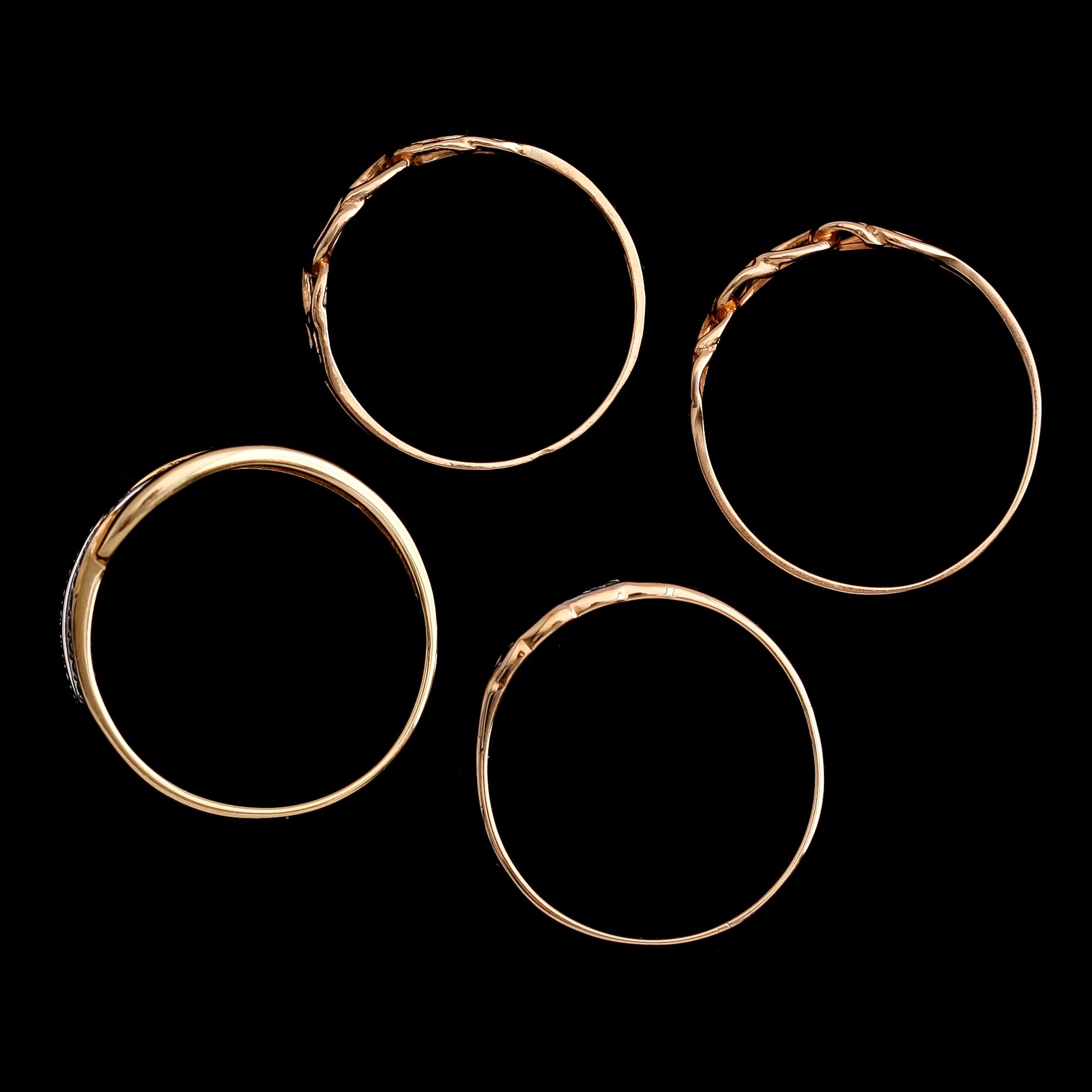 RINGAR, 4 st, 18 k guld, 1900-talets andra hälft. Vikt ca 6 gram.