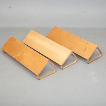 HYLLOR, 3 st, Alvar Aalto, modell 112B, 1900-talets första hälft.