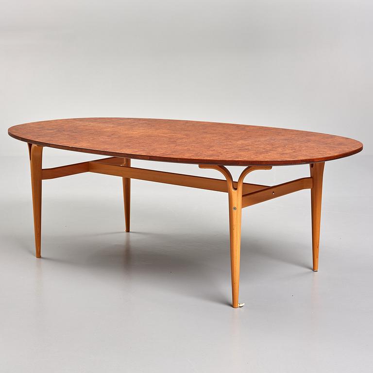 Bruno Mathsson, & Piet Hein, a "Superellips" coffee table, Bruno Mathsson International, Sweden.