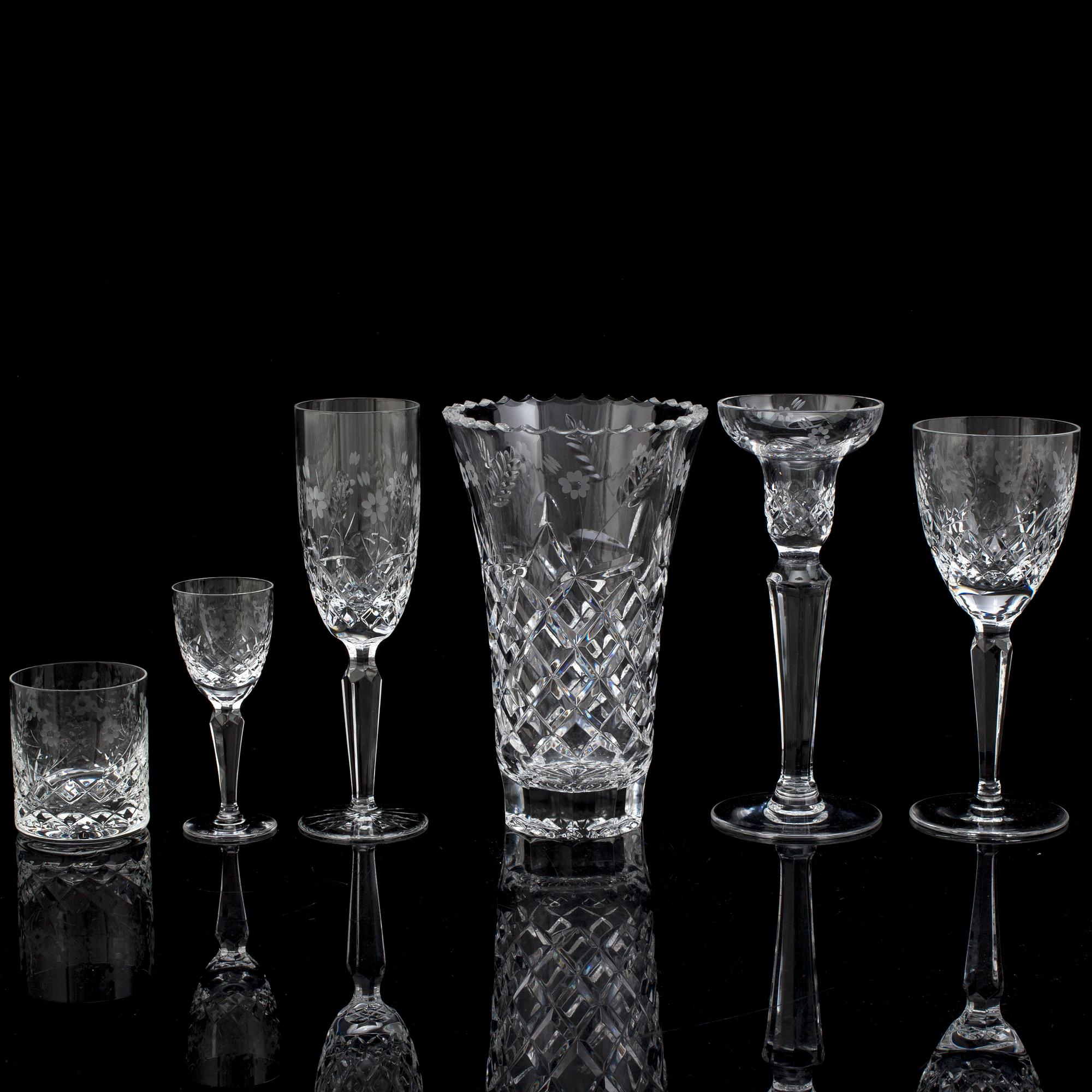 GLASSERVIS, 53 delar, "Haga", Kosta Boda, 1900-talets andra hälft.