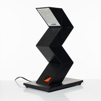 Shui L. D. Chan, bordslampa, "Zig-Zag", Massive-Elite, 1980-tal.