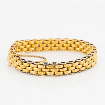 Bracelet 14K gold.