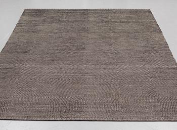 MATTO, flat weave, ca 309 x 200,5 cm, attributed to Kim Naver. The end of the 20th century.