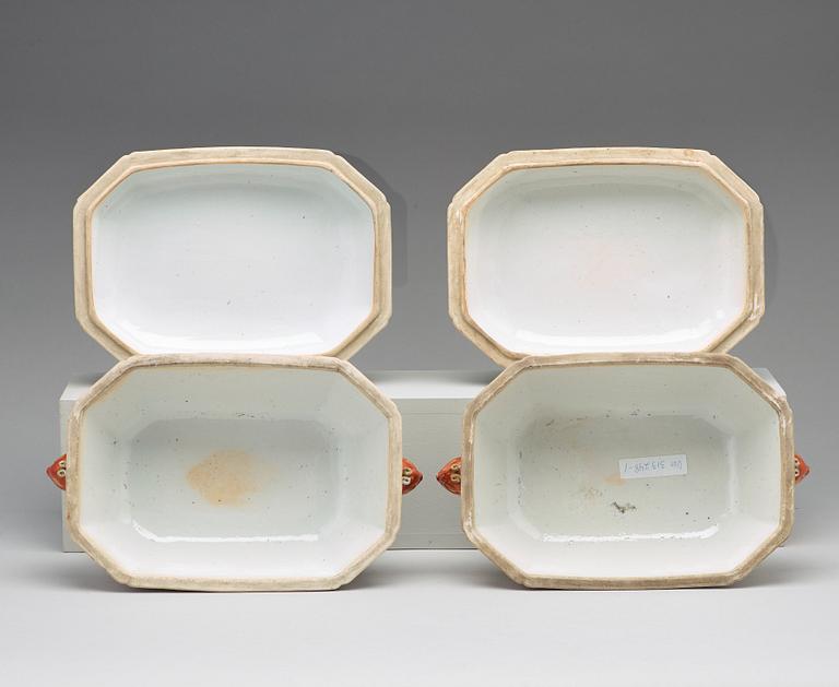 A pair of famille rose tureens with covers, Qing dynasty, Qianlong (1736-95).