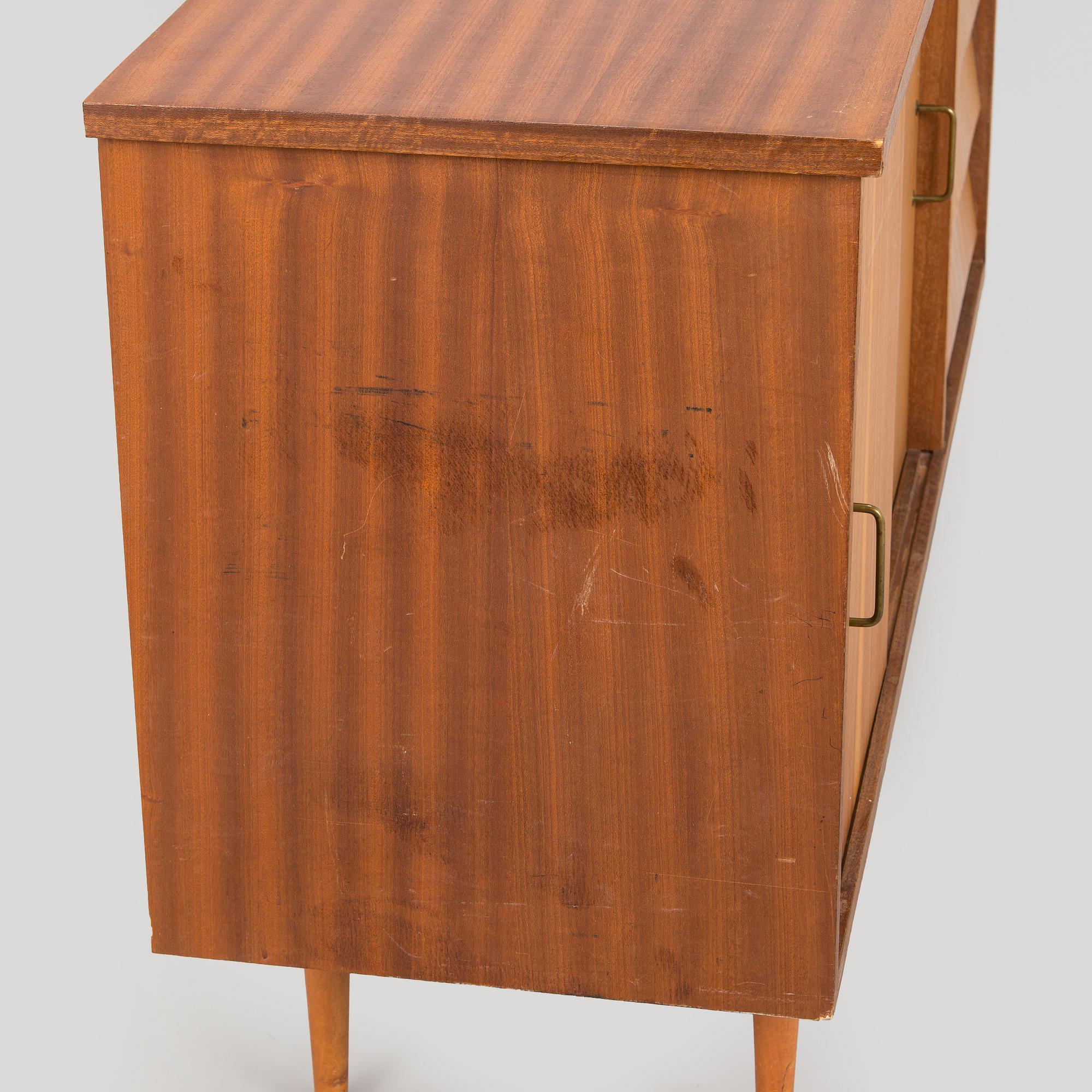 Skänk / sideboard, 1900-talets mitt.