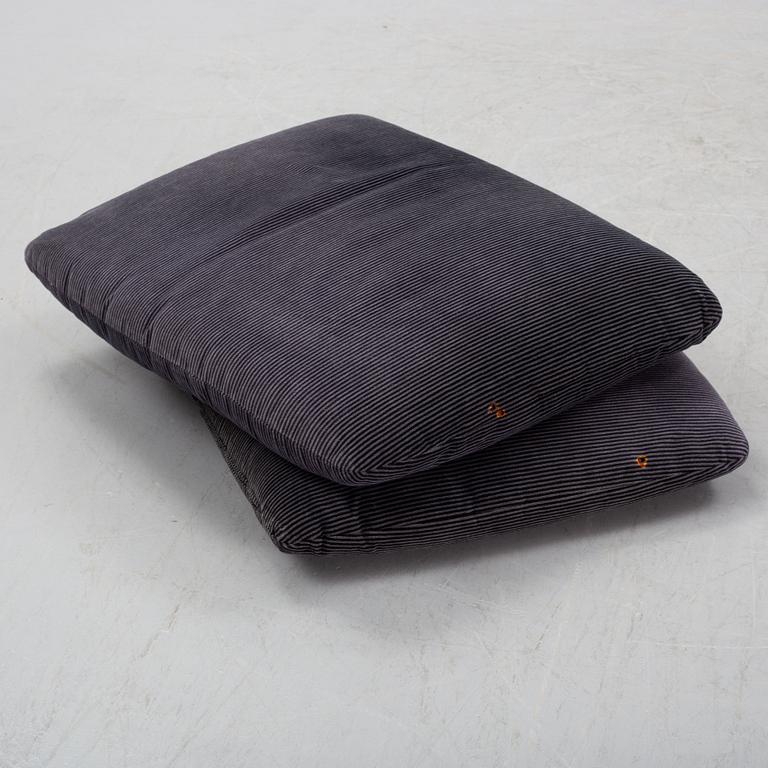 Vico Magistretti, a 'Maralunga' sofa, Cassina, Italy, late 20th Century.