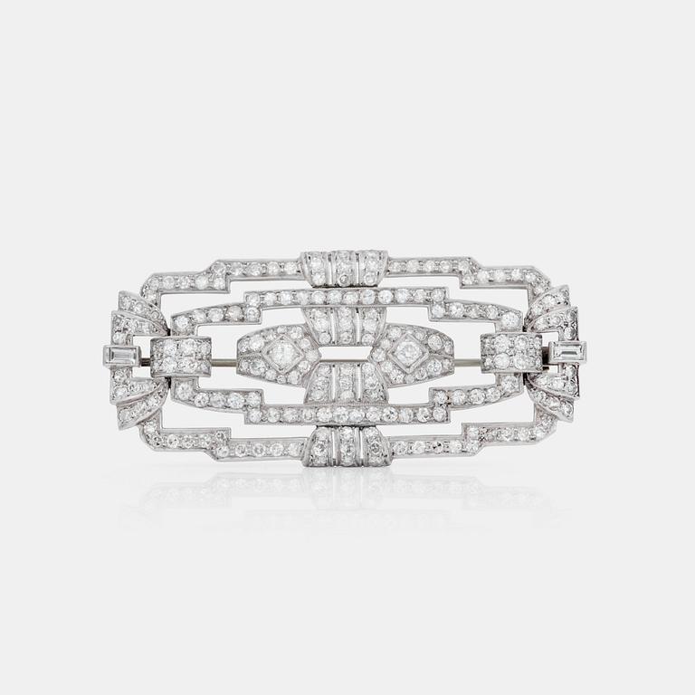 An Art Deco single-cut diamond brooch.
