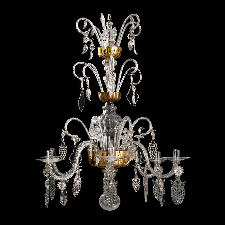 A 18TH CENTURY A GERMAN/BOHEMIAN GLASS CHANDELIER.