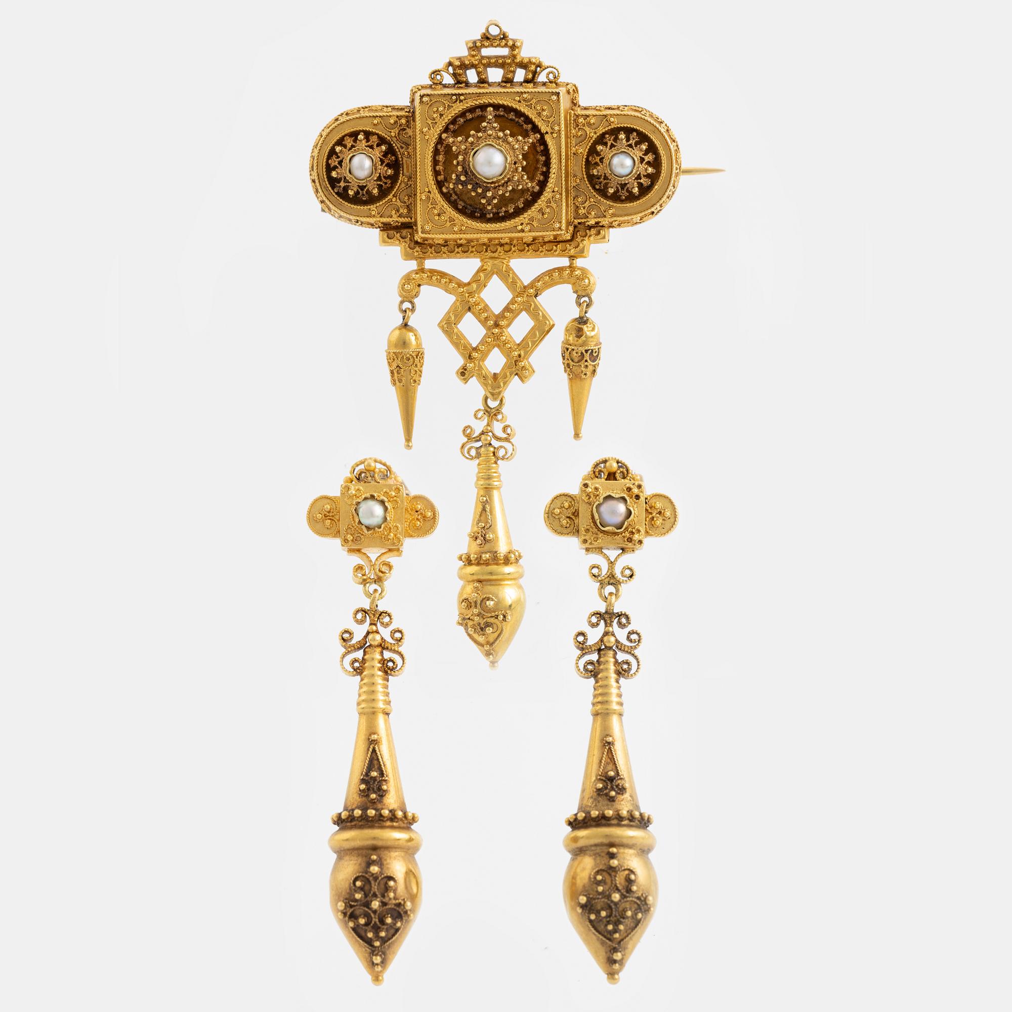 Gustaf Dahlgren & Co, brooch and pair of earrings, gold with pearls, circa 1870's.