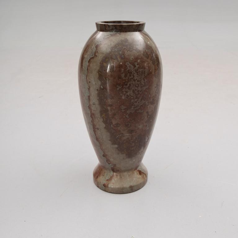 URNA, marmor, 1900-talets mitt.