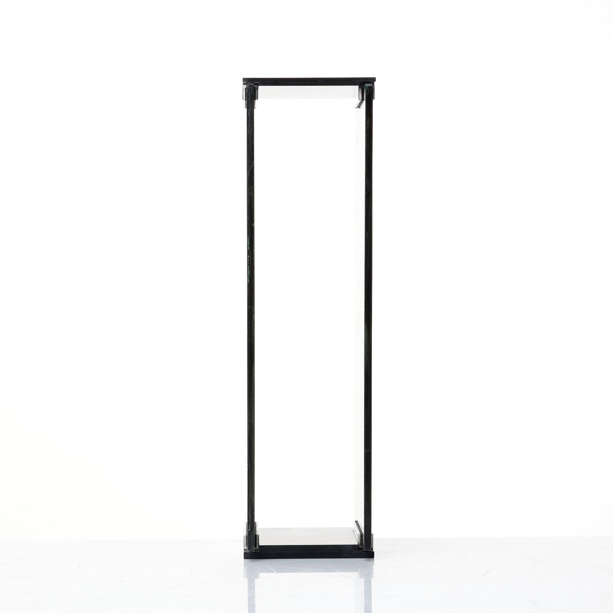 Eric H Olson, "Optochromi T2".
