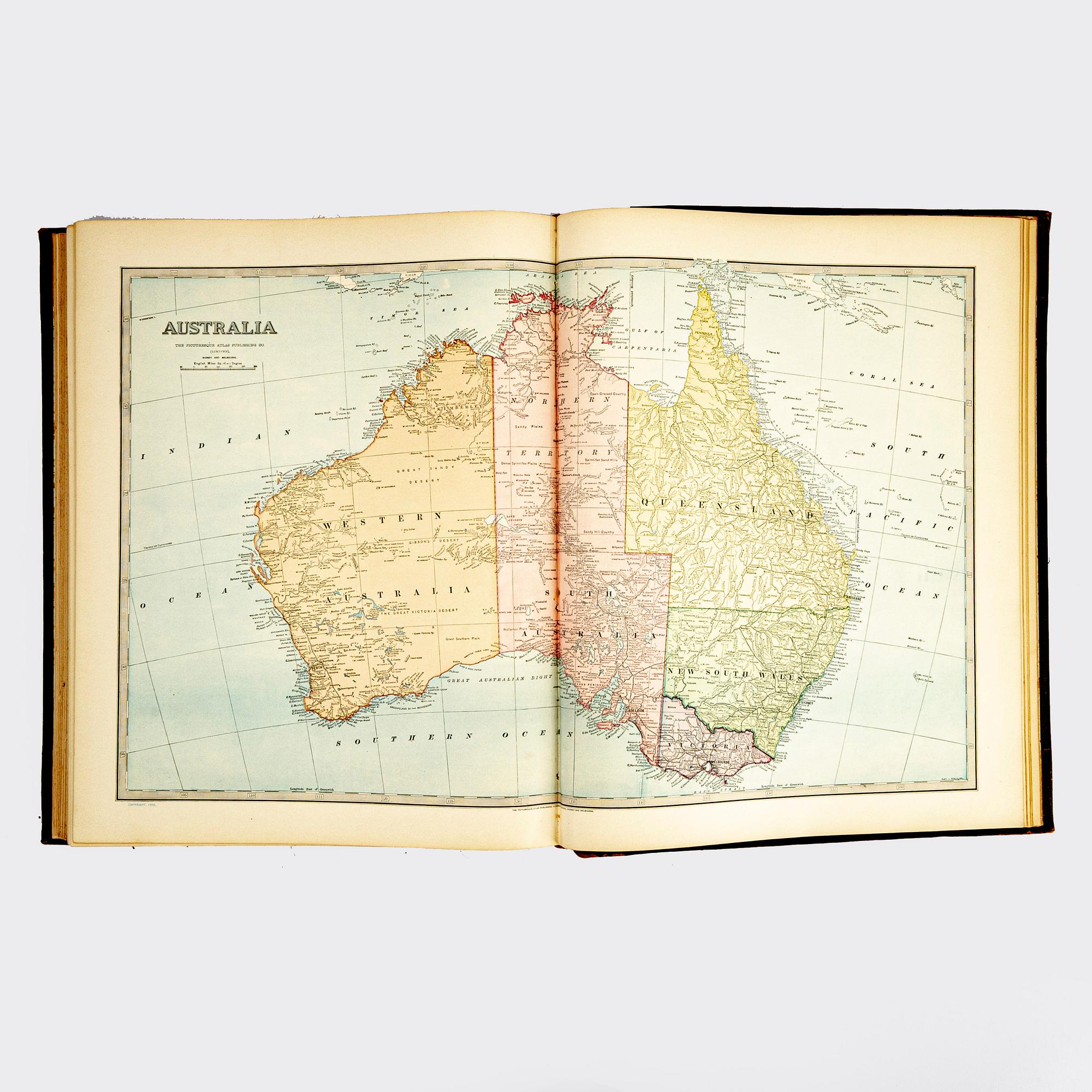 Andrew Garran 'Picturesque atlas of Australasia', 1st edition, 3 volume set, Sidney 1886-88.