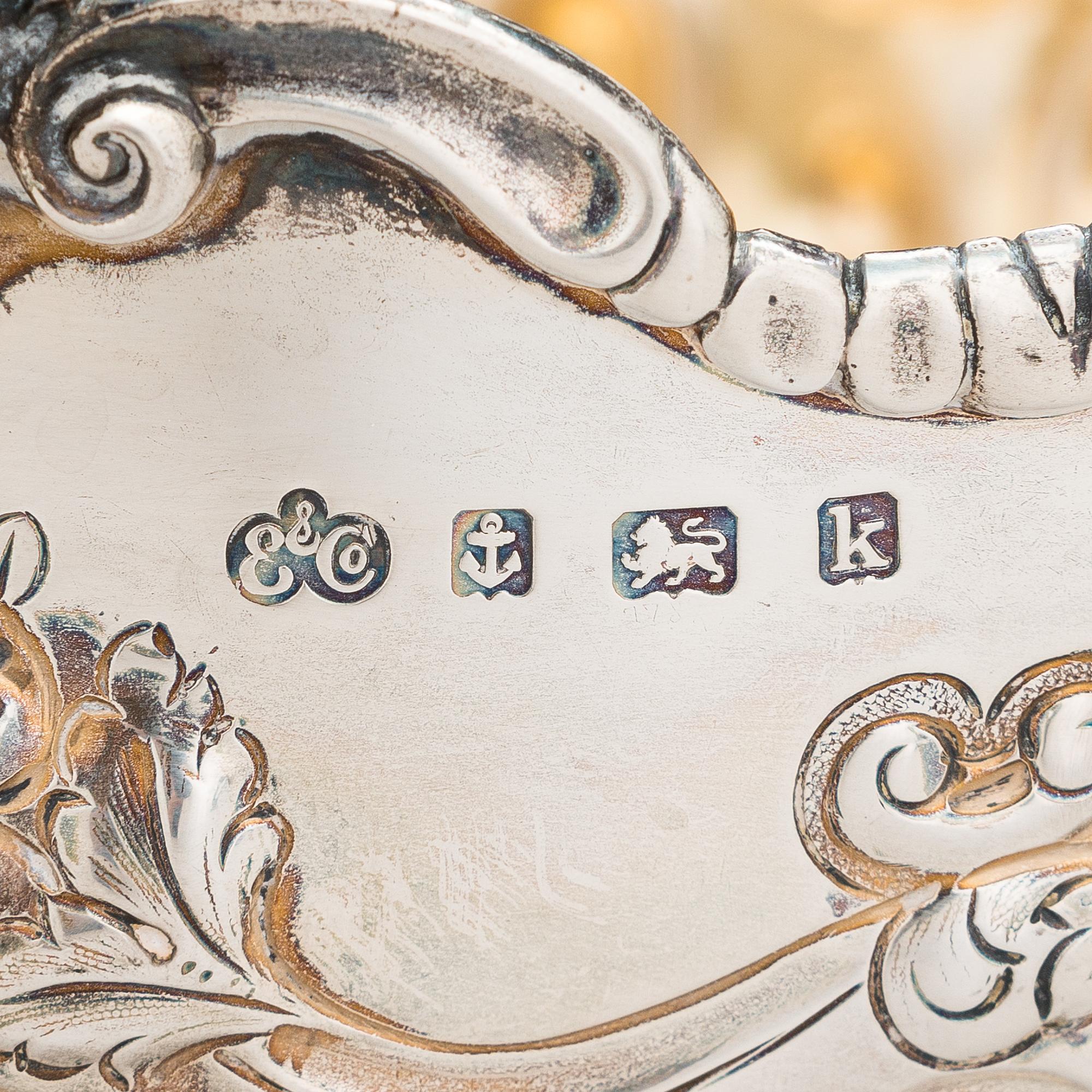 Malja, hopeaa, Elkington & Co, Birmingham 1909. Leimattu A. Tillander.