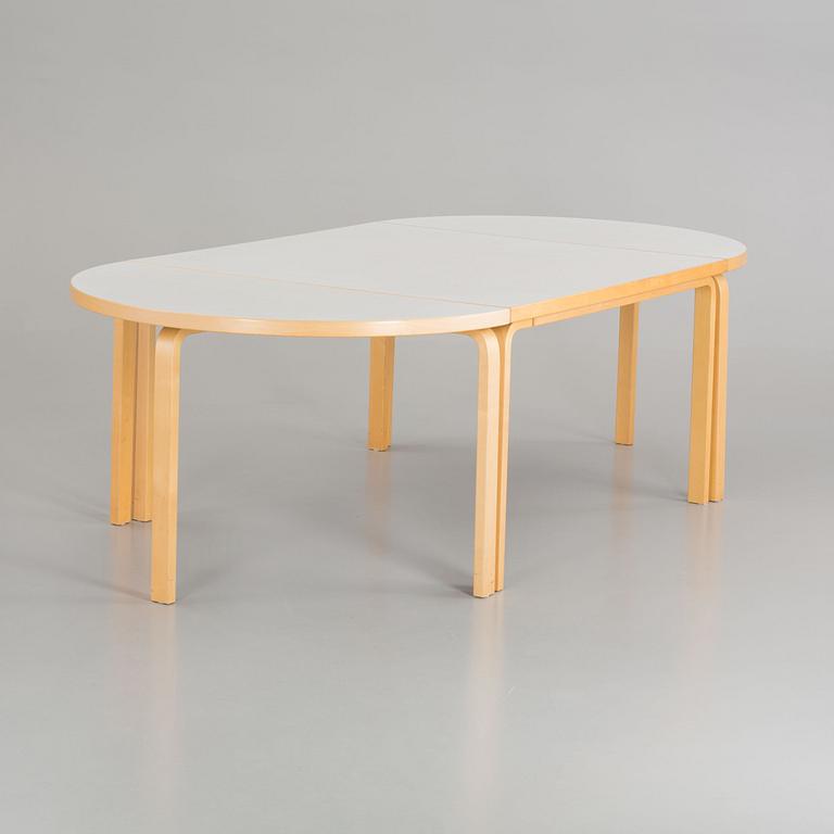 A SET OF 3 PARTS ALVAR AALTO DINING TABLE FROM ARTEK.