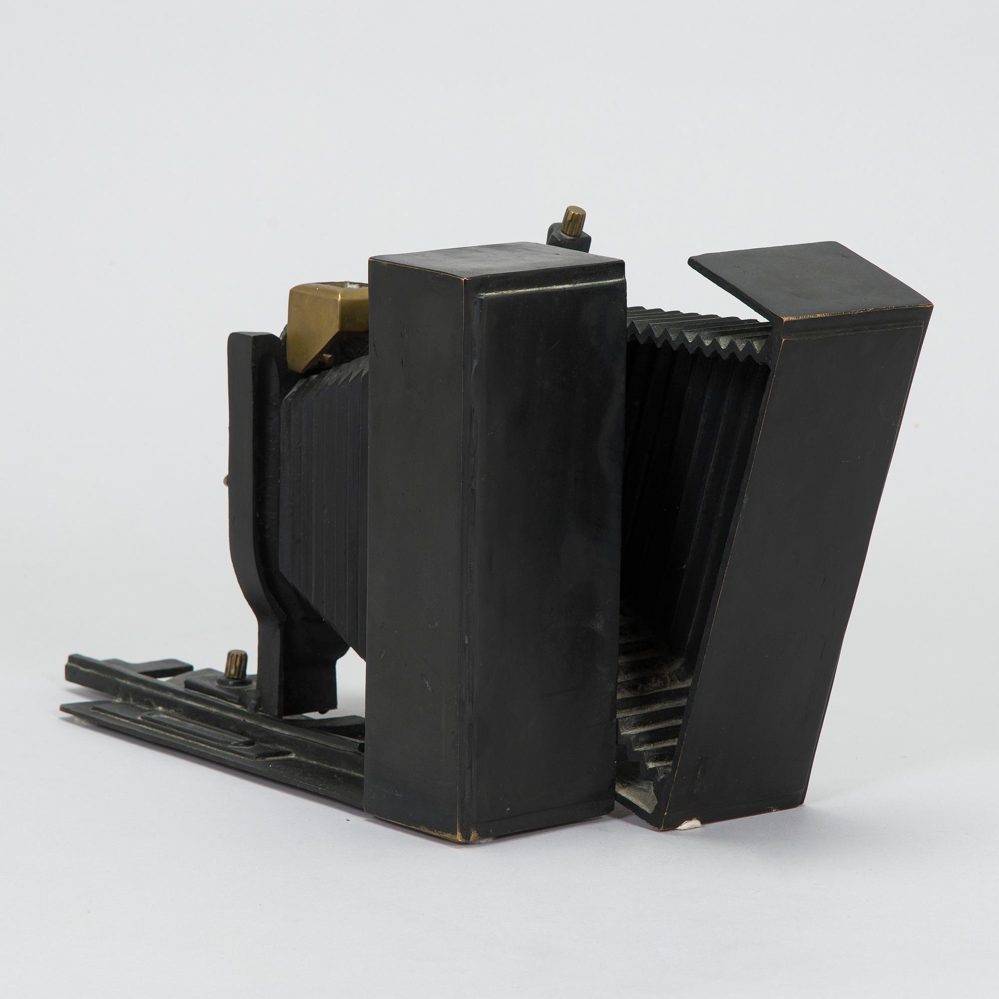 Arman (Armand Pierre Fernandez), Hommage à Nadar.