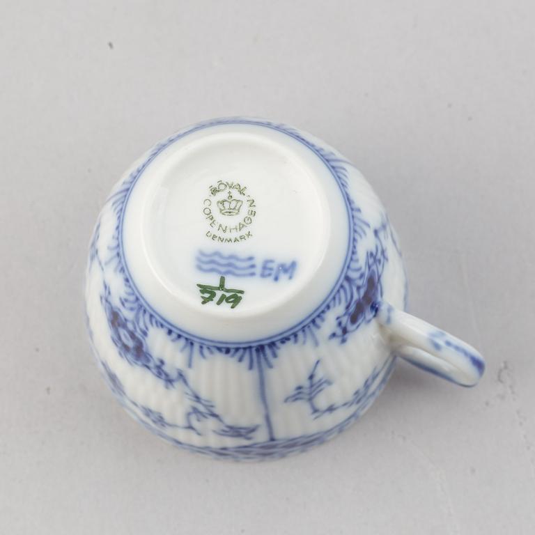 A 19 pcs coffee service 'Musselmalet' from Royal Copenhagen.