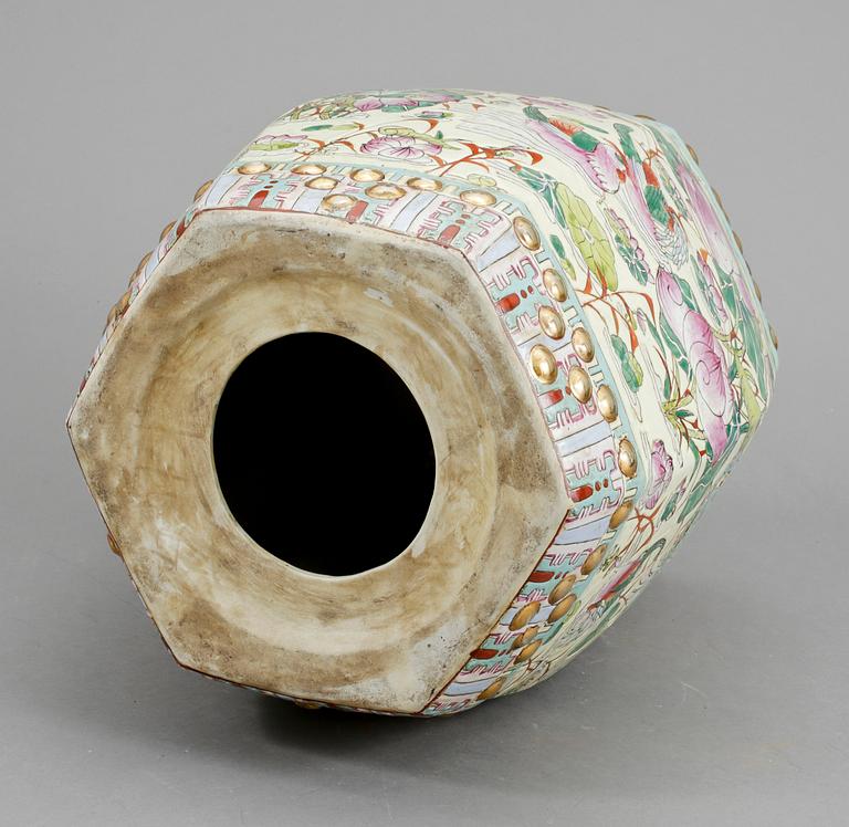 TRÄDGÅRDSPALL, porslin, Kina, 1900-tal.