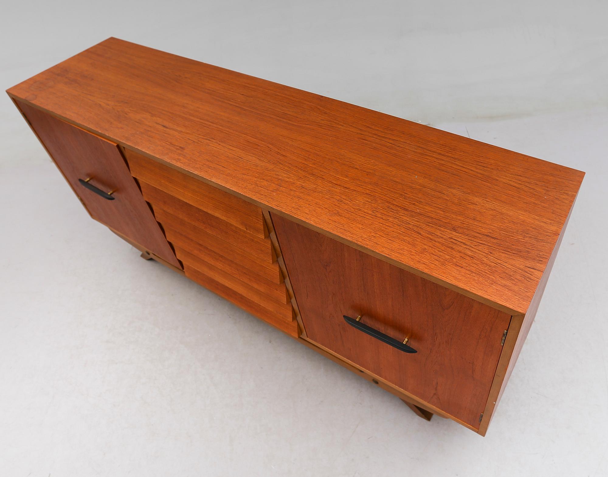 SIDEBOARD, 1900-talets andra hälft.