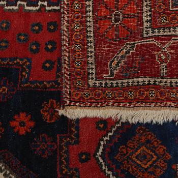 MATTA, Afshar, möjligen old, ca 190 x 152 cm.