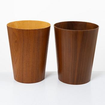 A pair of teak and teak veneer waste baskets by Martin Åberg for Servex, mid 20th century.