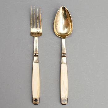 RESEBESTICK, förgyllt silver, niello, ben, Moskva 1830-tal, oidentifierad mästare.